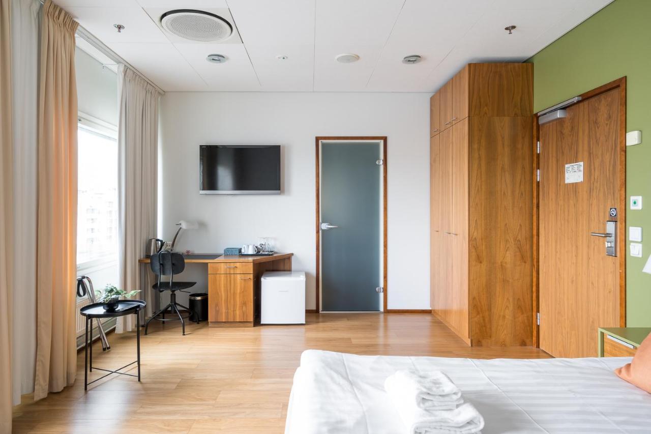 Hotell Hiisi Jaetkaesaari 3*